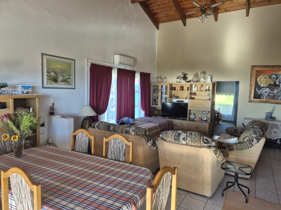 5 Bedroom Property for Sale in Kleinkoornhuis Western Cape